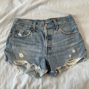 levi denim shorts